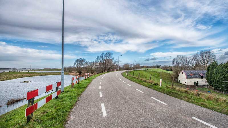  Dike reinforcement Neder-Betuwe