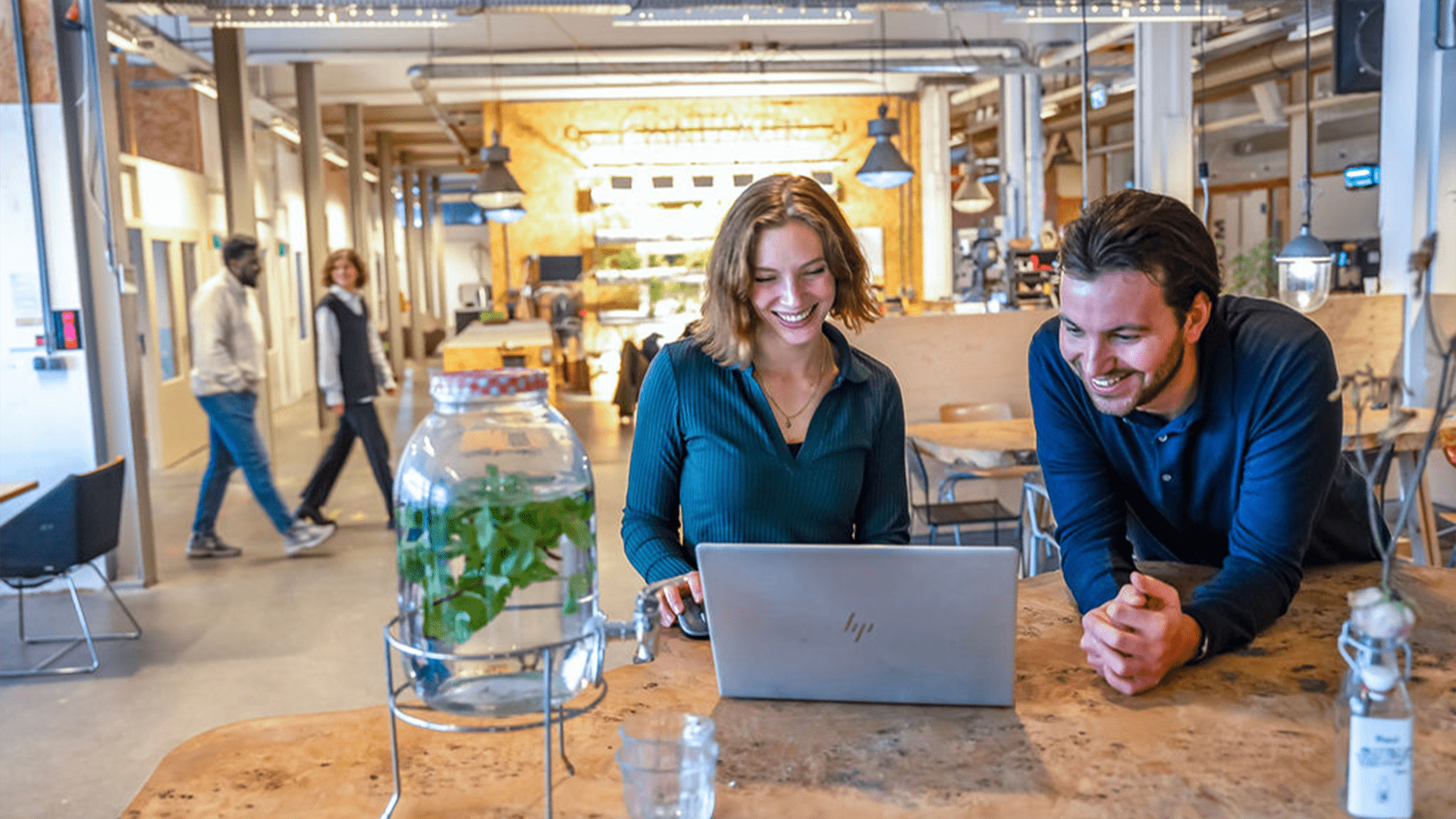 laptop check amsterdam