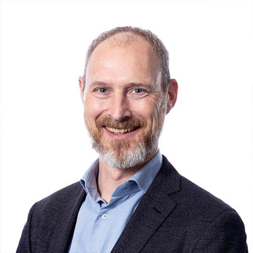 Peter Bos - Leading professional Maritime solutions for renewable energy