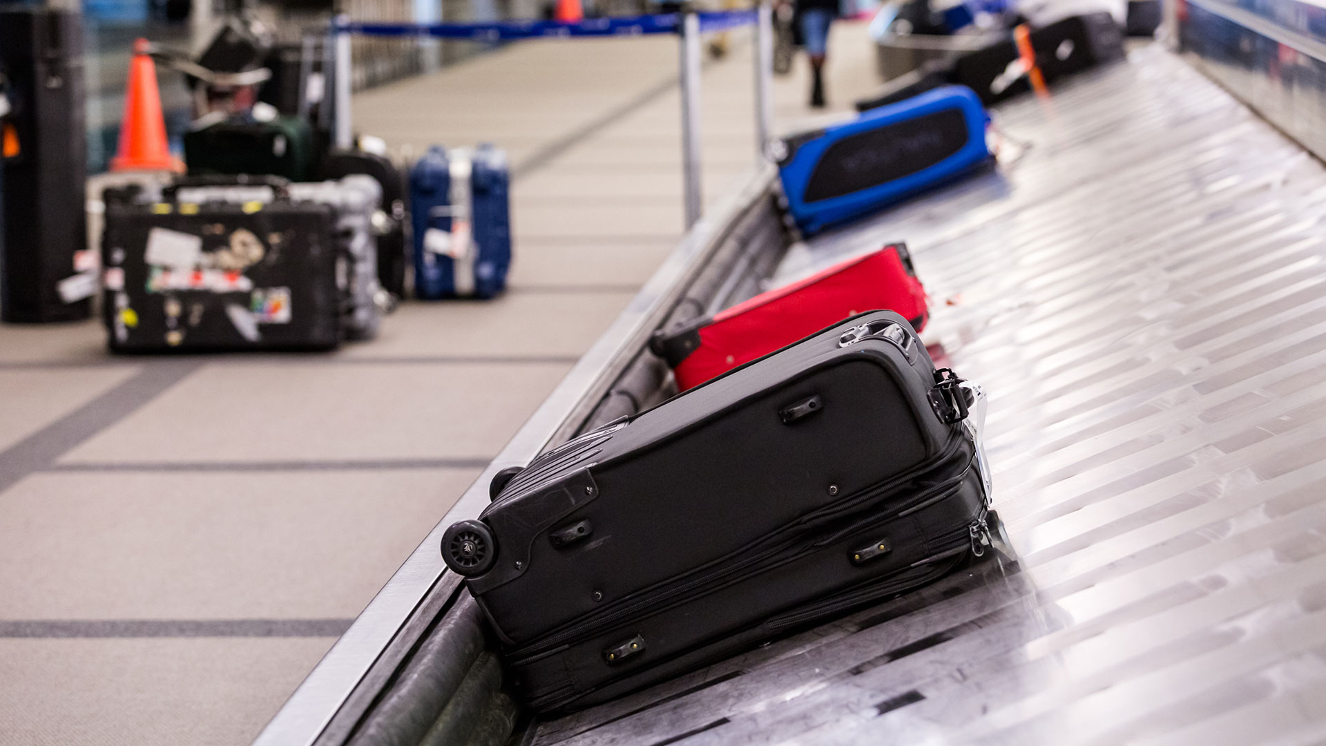 Baggage conveyor belt