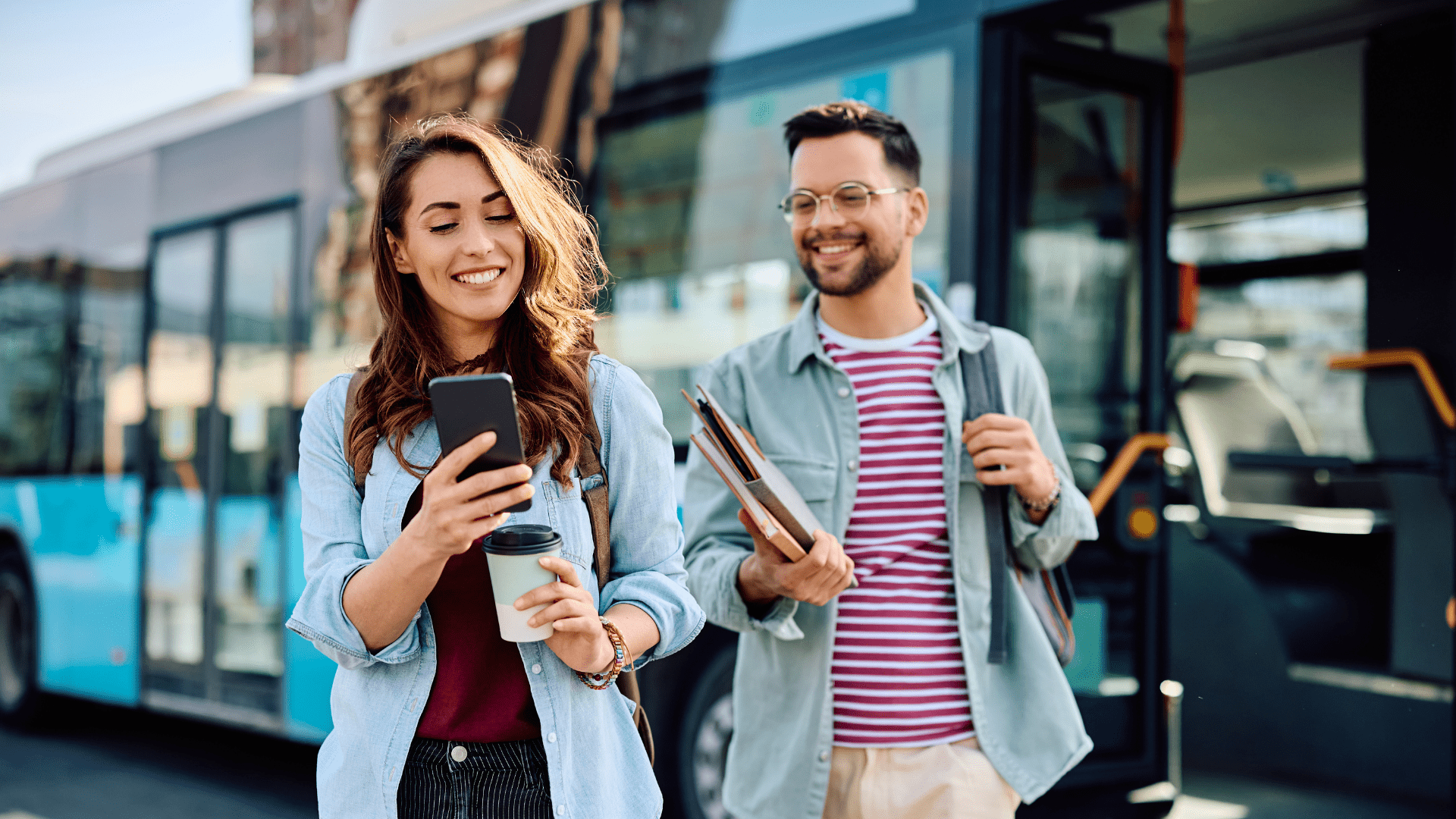 People are travelling with the bus