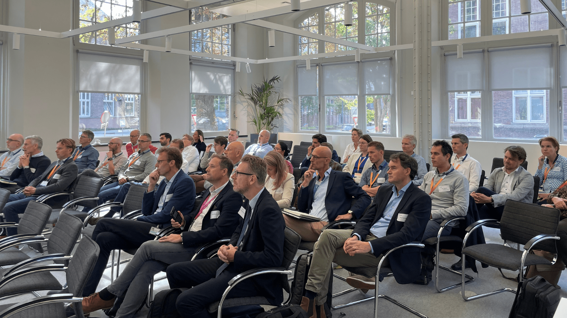 Industry seminar on AI in manufacturing, sustainable manufacturing and industrial decarbonisation at Haskoning Delft.