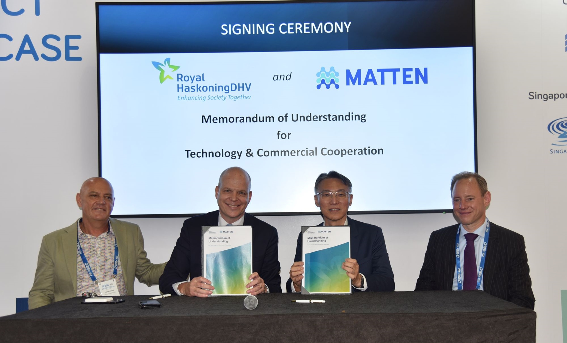 Ephyra and Mattenplant signing the Memorandum of Understanding