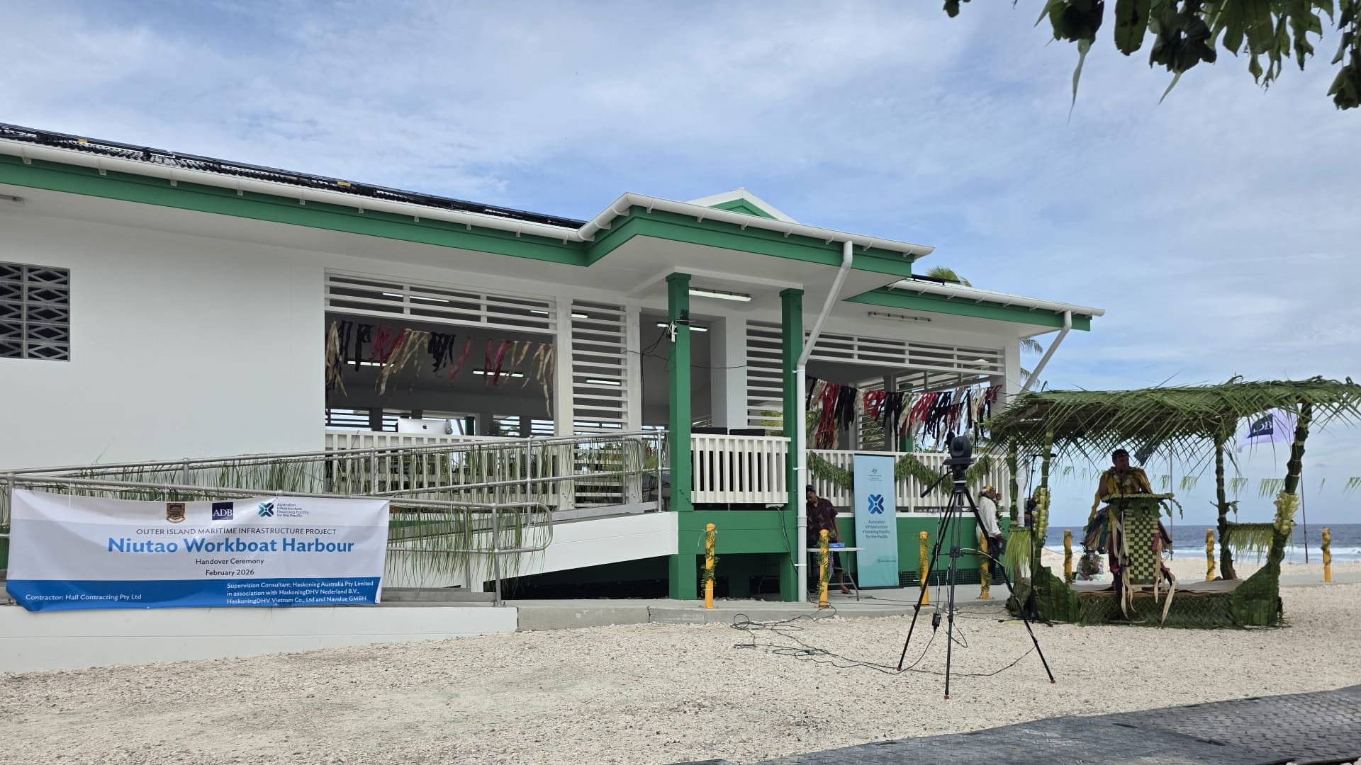 passenger facilities at Niutao harbour