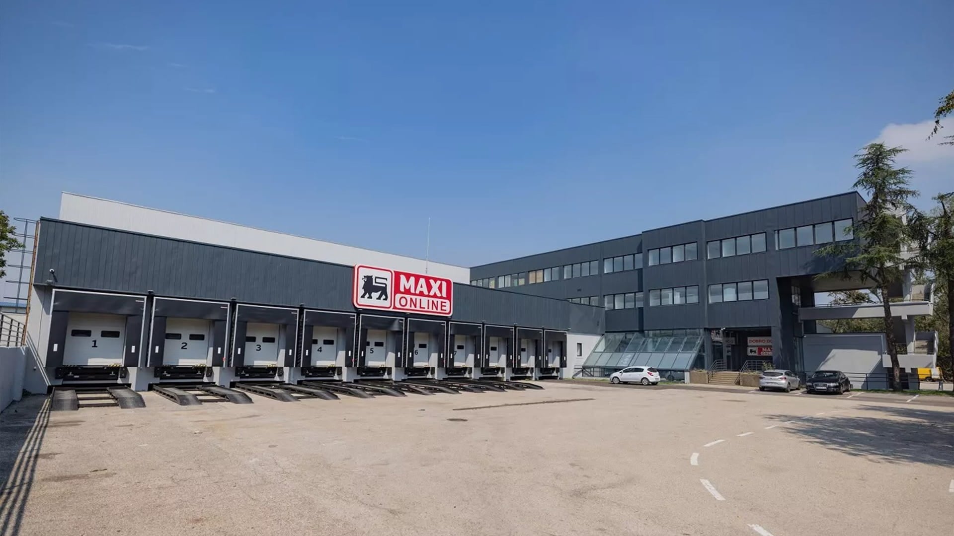 New dedicated e-fulfilment centre for supermarket Maxi  presents unprecedented supply chain efficiency