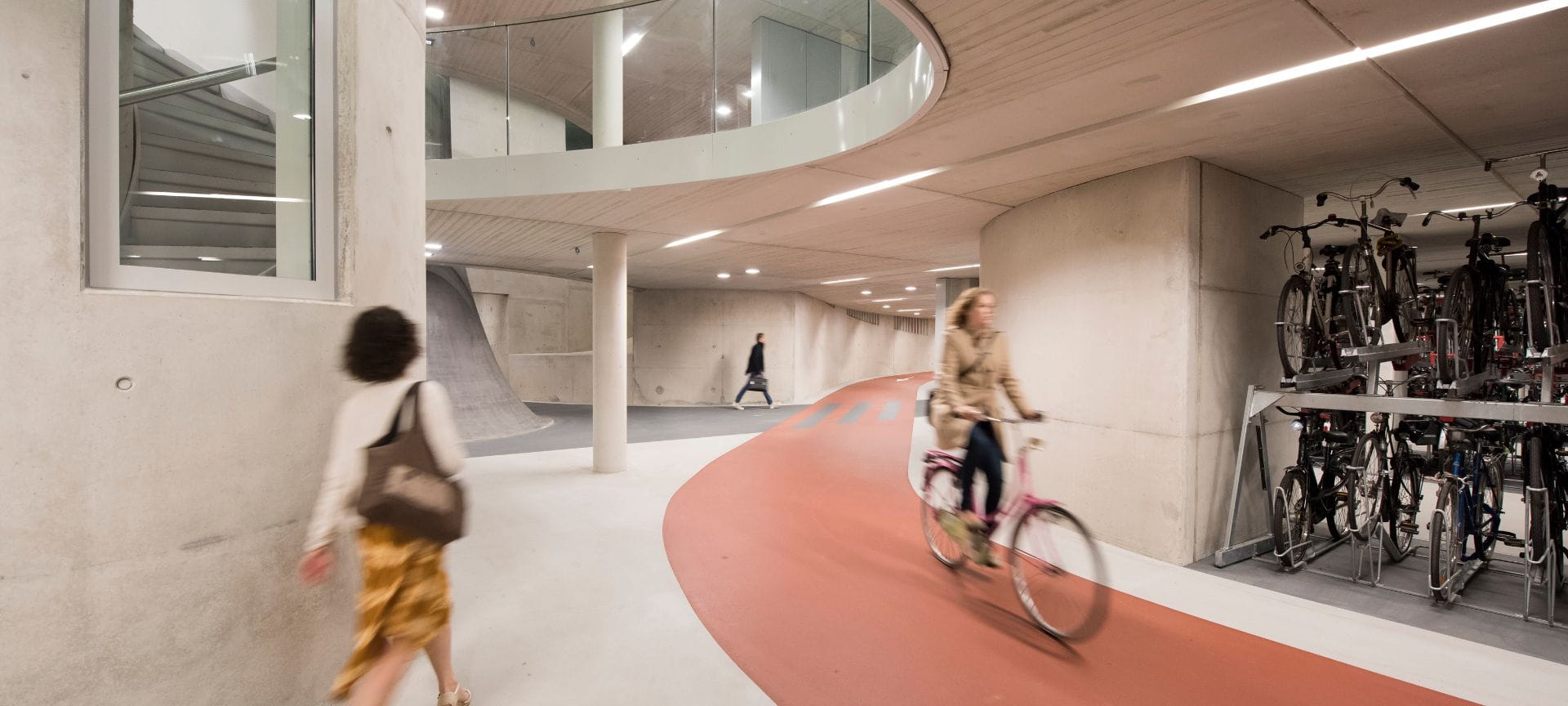 Cycle park in train station Netherlands