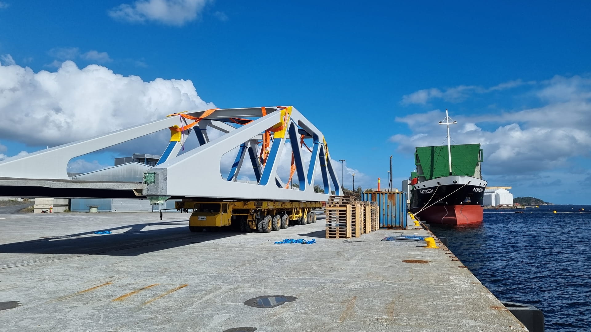Paradis Bridge under construction