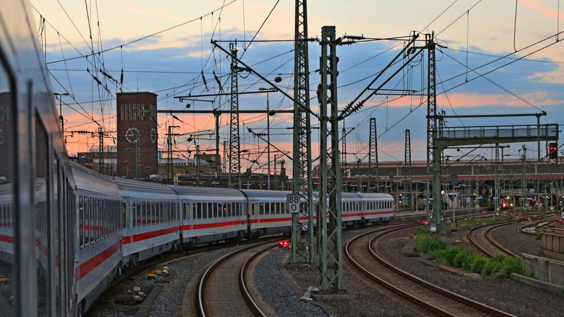 The opportunity for rail to replace short haul flights l Haskoning