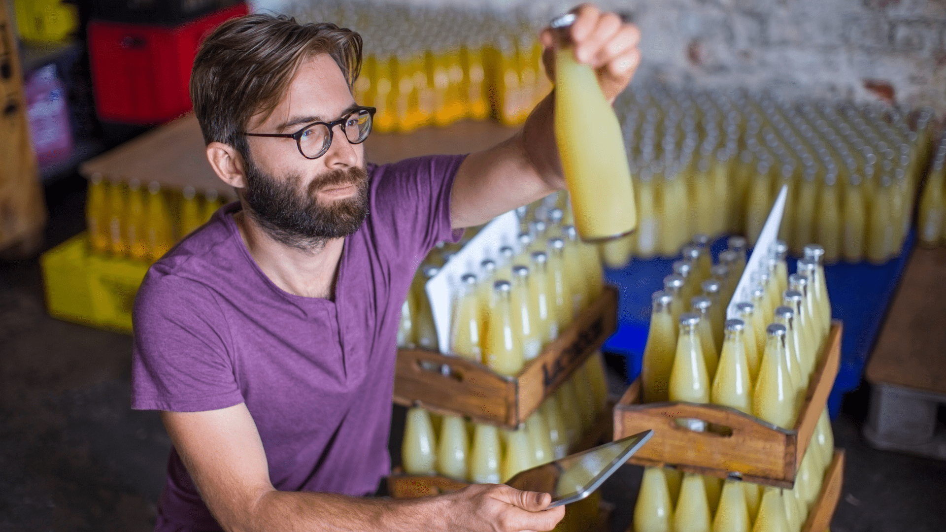 Data-driven design decisions in beverage production facility with quality inspection, illustrating use of simulation, engineering insight and AI tools to optimise CapEx, OpEx and operational performance in industrial projects