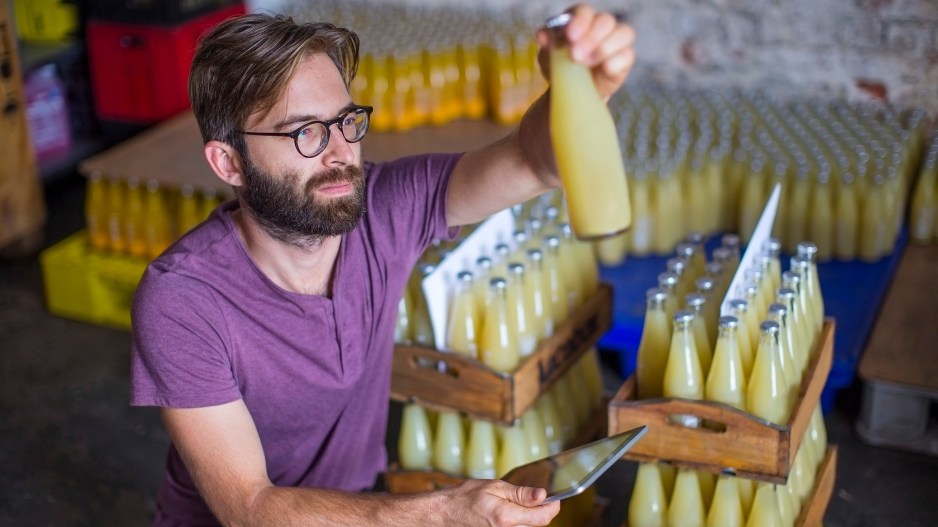 Data-driven design decisions in beverage production facility with quality inspection, illustrating use of simulation, engineering insight and AI tools to optimise CapEx, OpEx and operational performance in industrial projects